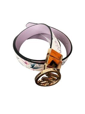 Steve Madden reversible lavender/flowers belt size XL